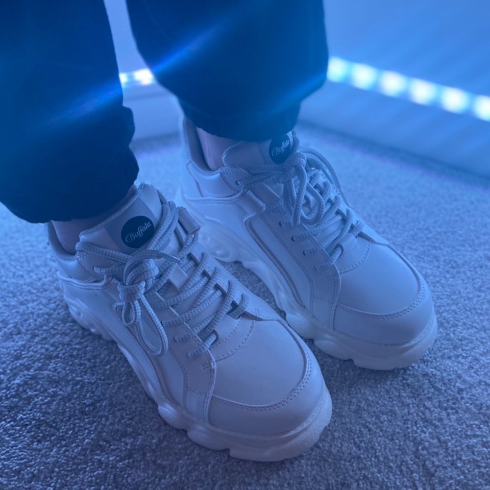 Buffalo London Sneakers